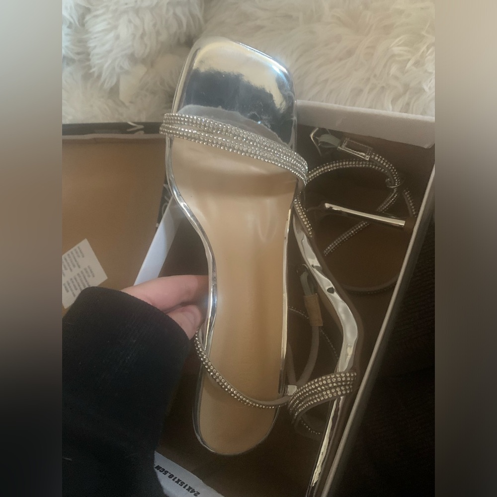 ⭐️Silver Rhinestone Strappy Pumps 7